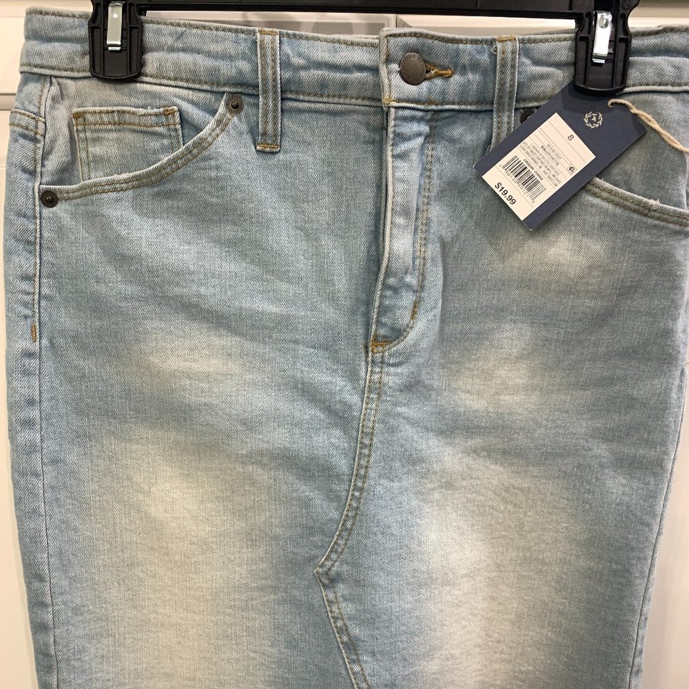 Brand New Universal Thread Denim Jean Skirt – Size 8